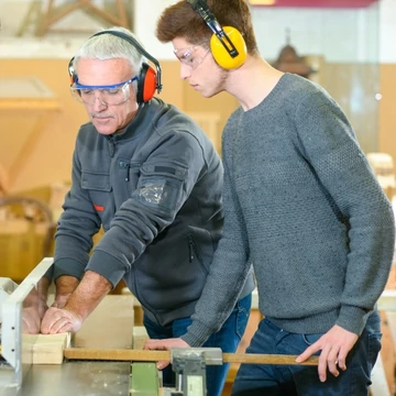 Asztalos és bútorkészítő egyéni oktatás, konzultáció