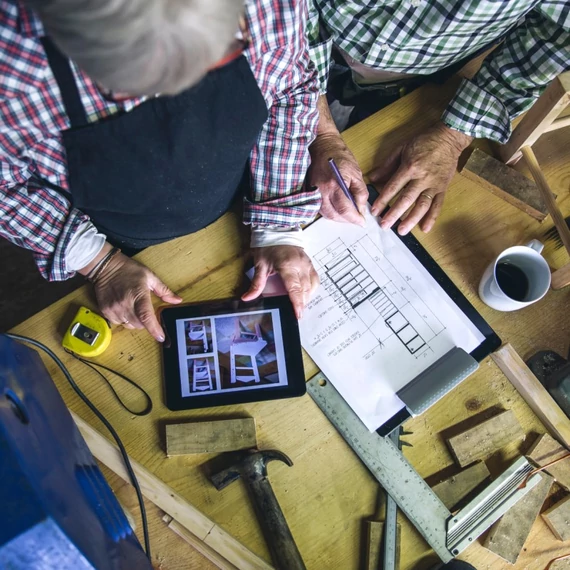 Asztalos és bútorkészítő konzultáció